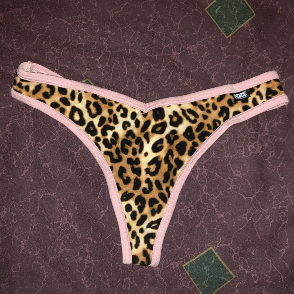 Victoria’s Secret Pink Thong